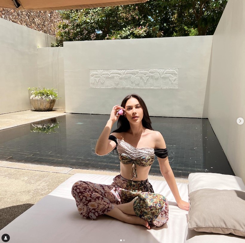 แมท ภีรนีย์ บิกินี่