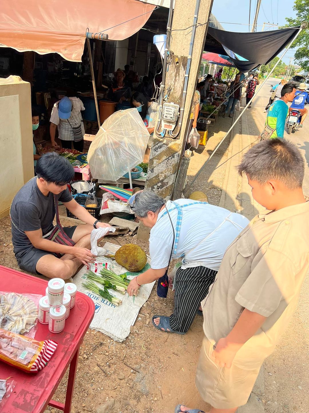 โก ขายผัก