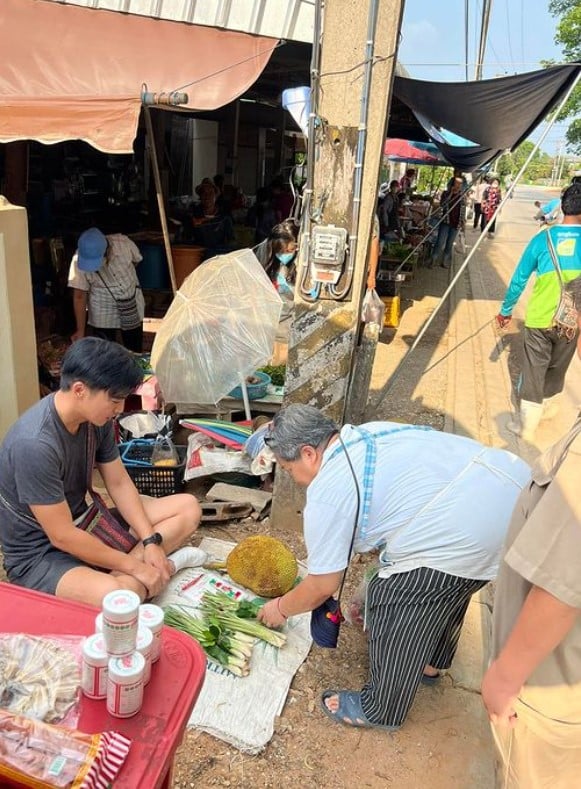 โกสินทร์ ราชกรม ประวัติ ดารา