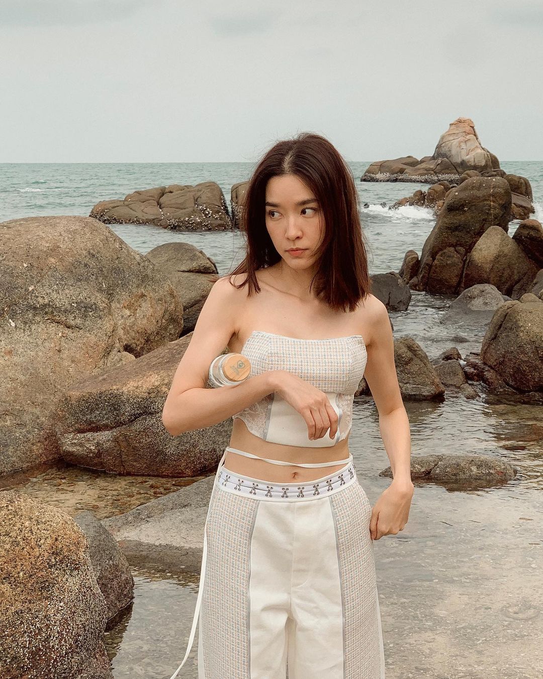 โม มนชนก ชุดว่ายน้ำ