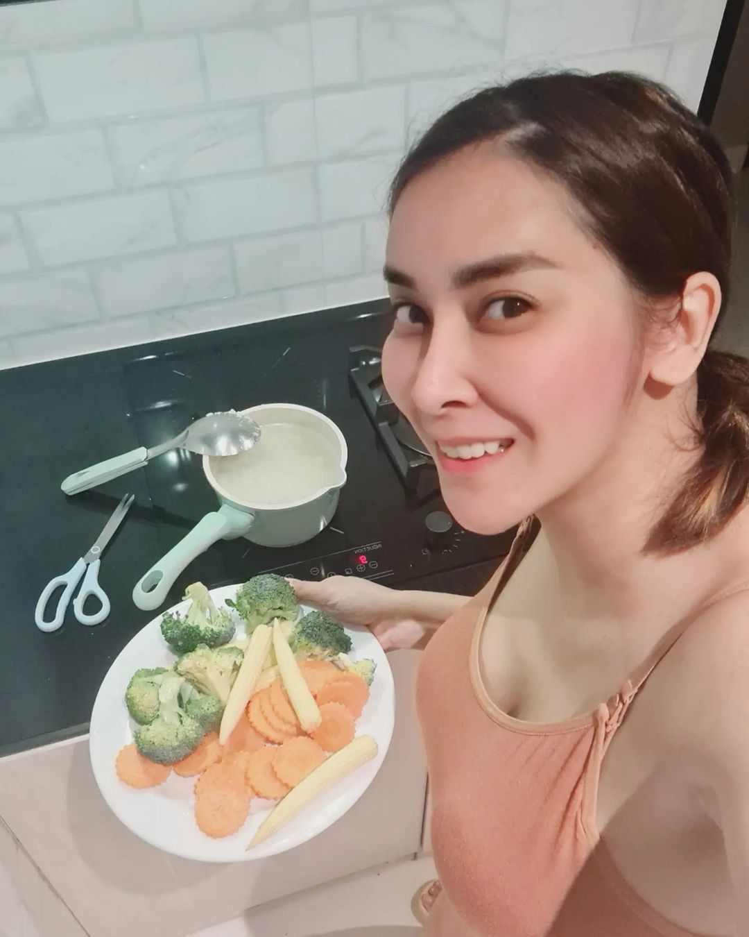 ใหม่ สุคนธวา สามีขี้เหร่