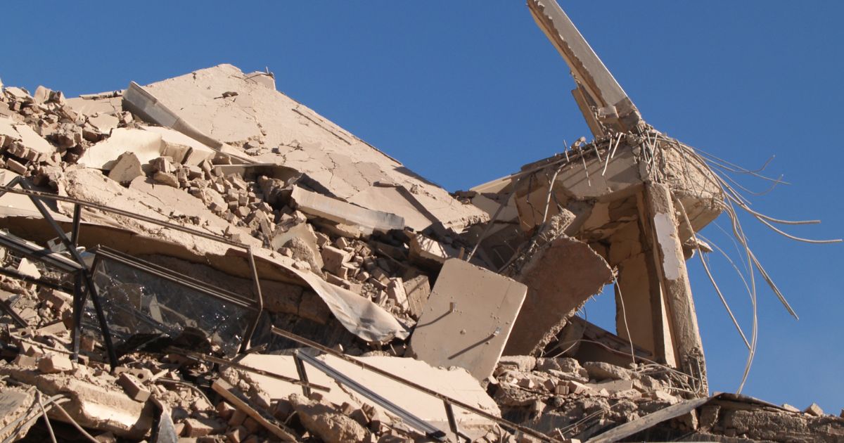 การระเบิดแบบ implosion กับ explosion ต่างกันอย่างไร ถอดบทเรียนสำคัญจาก ...