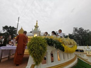 ภาพอัฐิธาตุองค์ หลวงปู่แสง ญาณวโร
