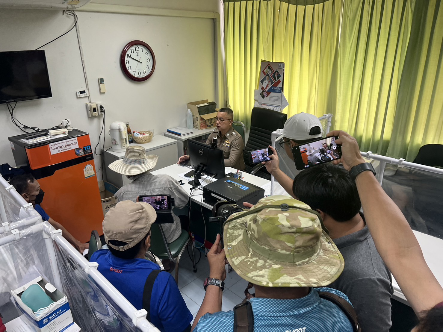 ข่าวจับลุง 64 ขโมยมือถือนักเรียน