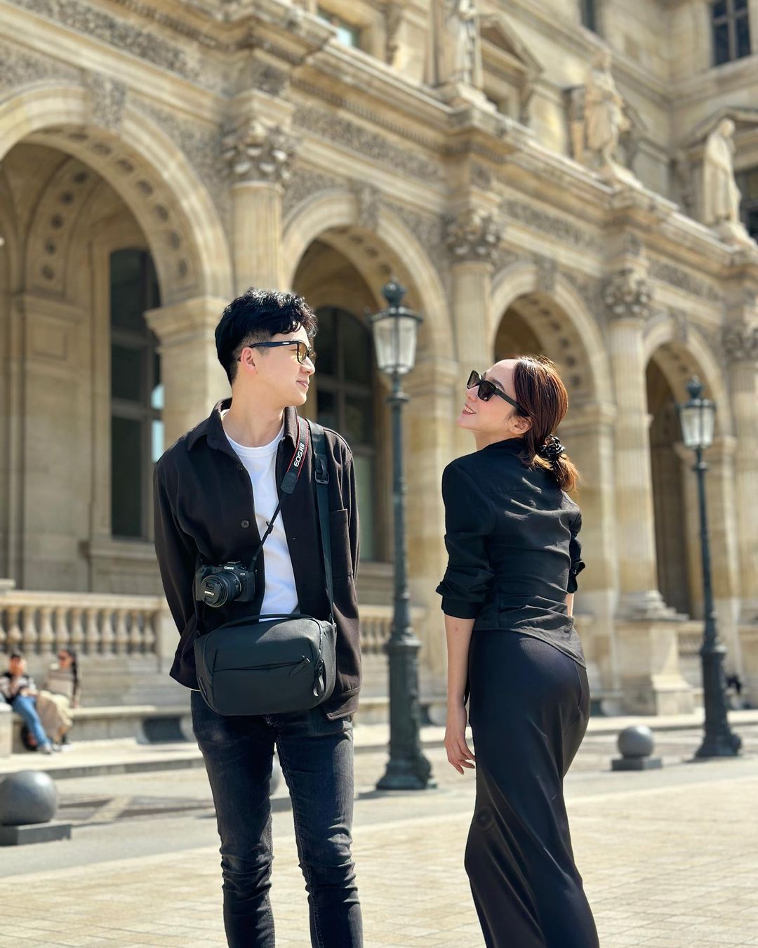 ความสัมพันธ์ อั้ม ไฮโซนิน