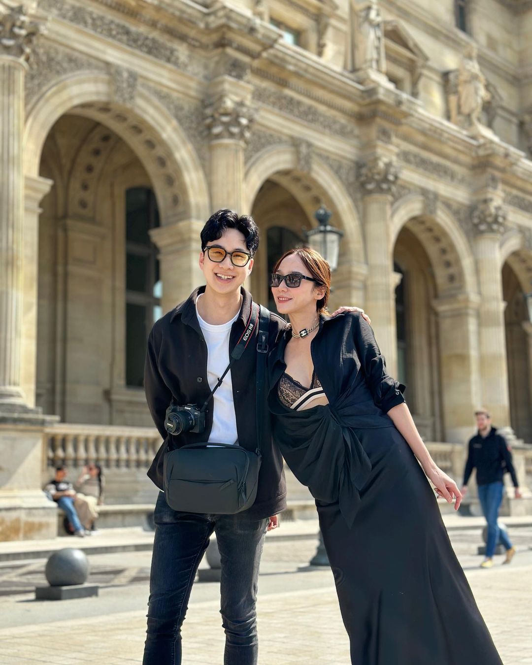 ความสัมพันธ์ อั้ม ไฮโซนิน