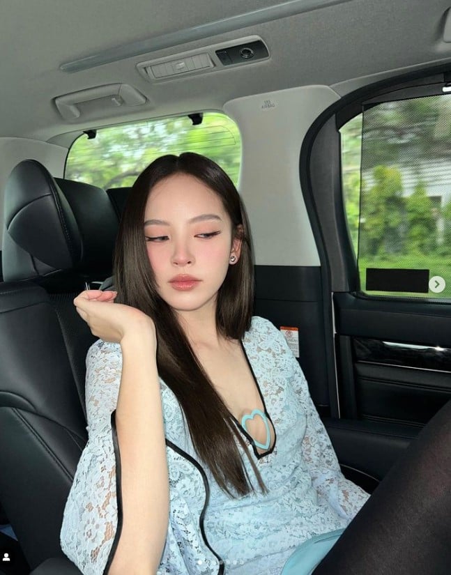 ณิชา โพสต์ภาพดำ