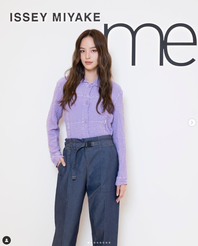 ณิชา โพสต์ภาพดำ