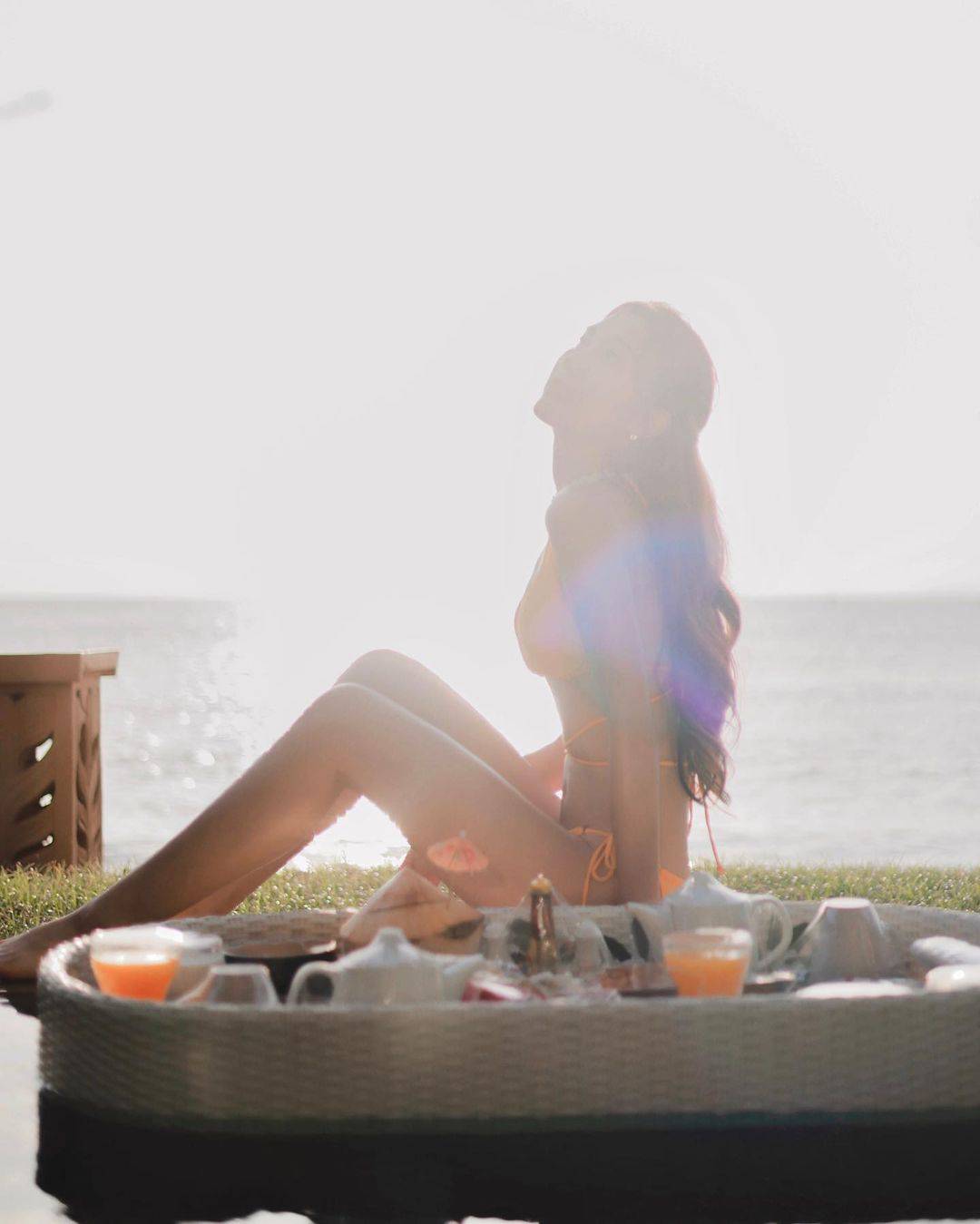 ดาราชุดว่ายน้ำ 2566