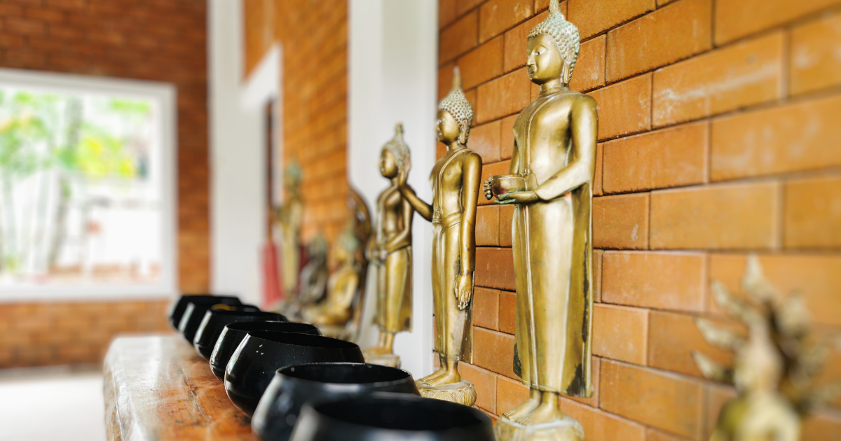 ทำไมพระประจำวันพุธถึงมี 2 องค์ พุธกลางวัน