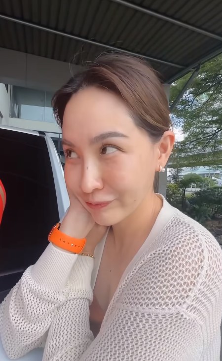 นุ้ย สุจิรา รถป้ายแดงคันใหม่