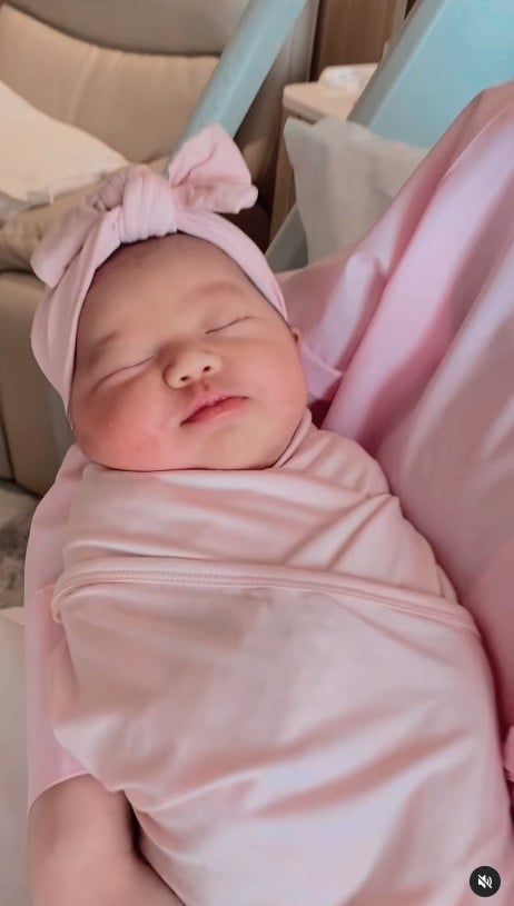 'น้องเอลิเซีย' ลูกสาว แพทริเซีย - โน้ต