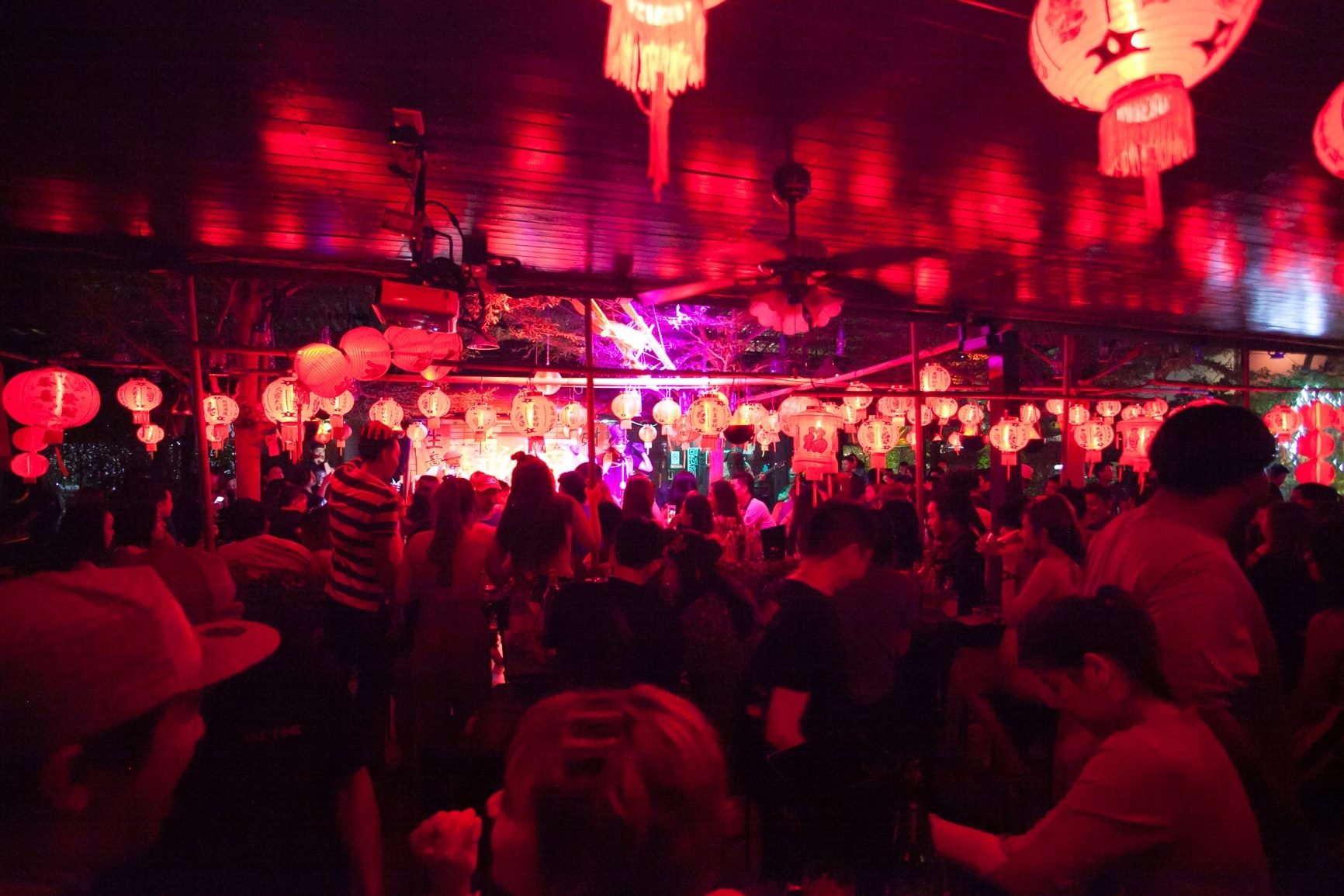 The Time บาร์ยอดฮิตในจังหวัดภูเก็ต 2023