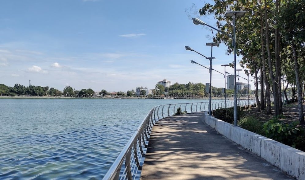 บึงแก่นนคร แหล่งท่องเที่ยวขอนแก่น 2566