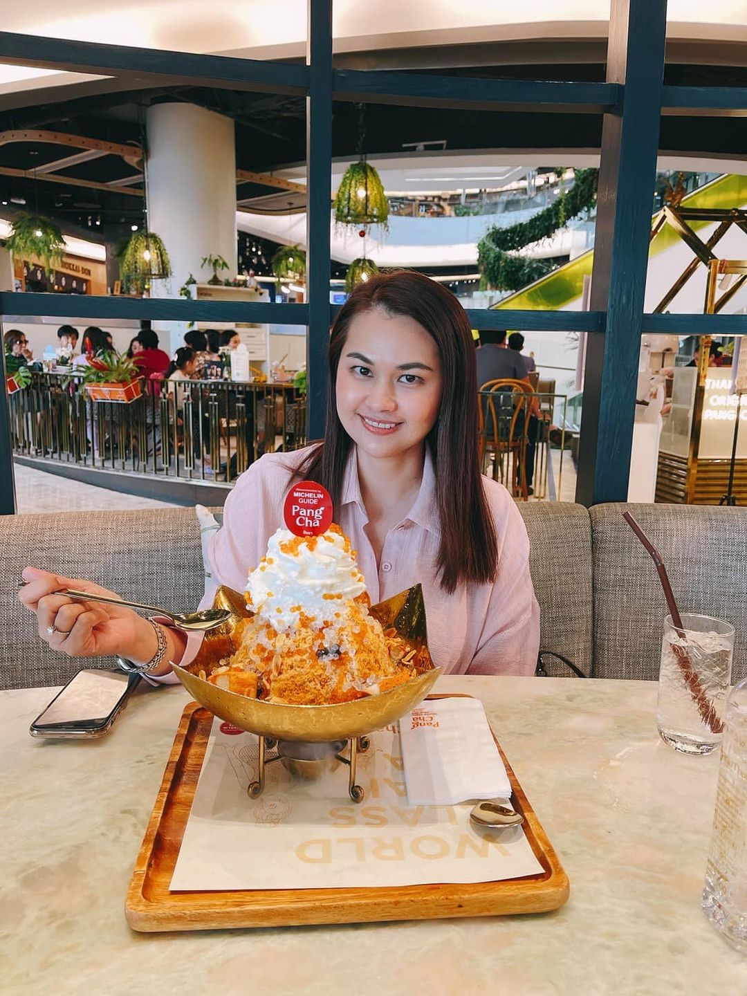 ประวัติ จูน เพ็ญชุลี