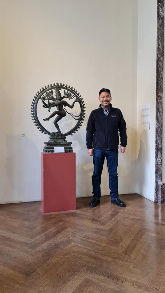 ประวัติ รศ.ดร.นพ.วัชรพล​ อเล็กซองดร์​ กำเนิด​ศิ​ริ