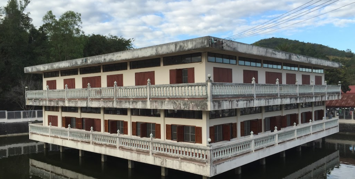 วัดภูเขาดิน