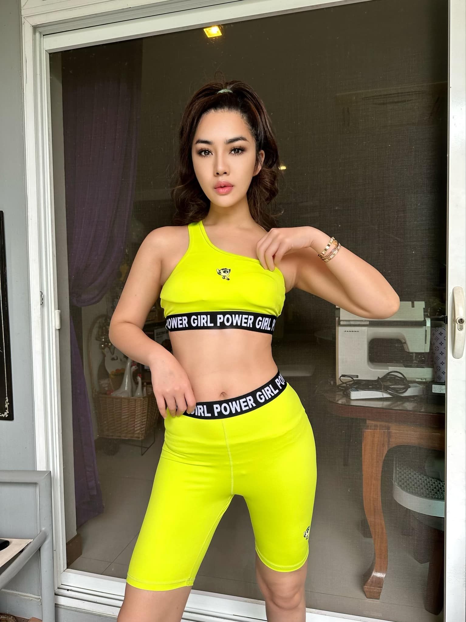 สอดอ style ชี้แจง