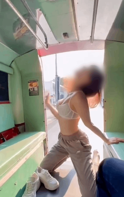 สาวจีน รถแดง จังหวัดเชียงใหม่ เต้น Tiktok