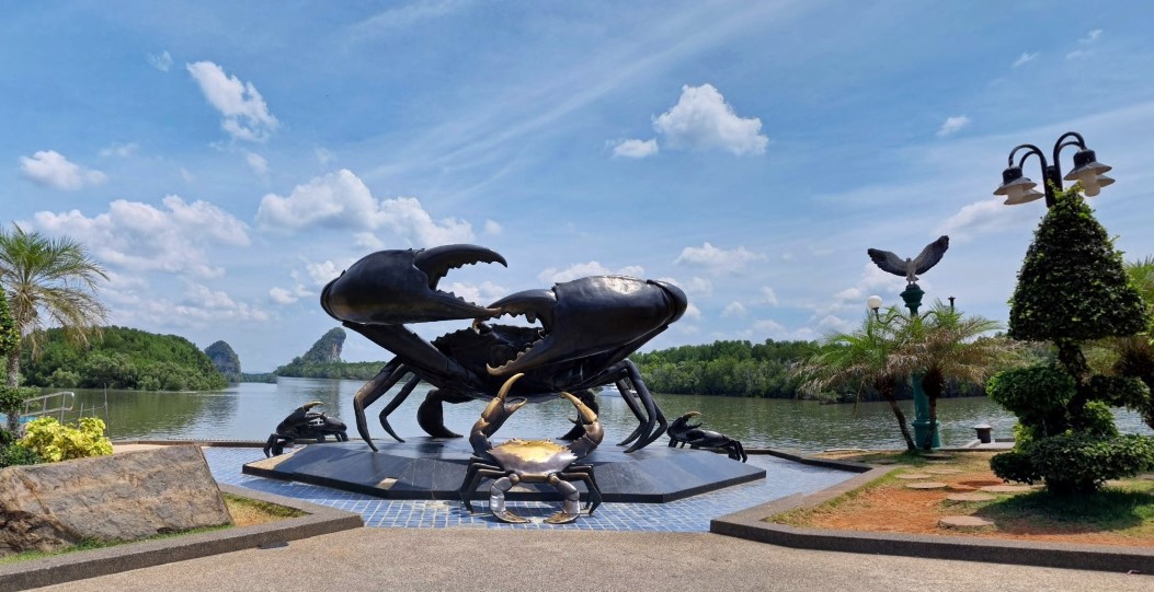 อนุสาวรีย์ปูดำ ที่เที่ยวจังหวัดกระบี่ 2023