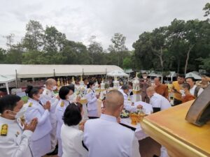 อัฐิของหลวงปู่แสง สีขาว