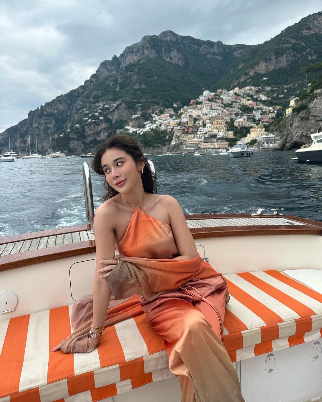 เก้า สุภัสรา บิกินี่