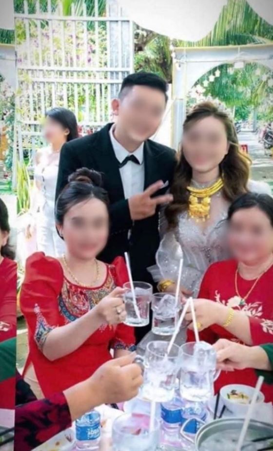 เด็กหญิง งานแต่งพี่ชายข้างบ้าน