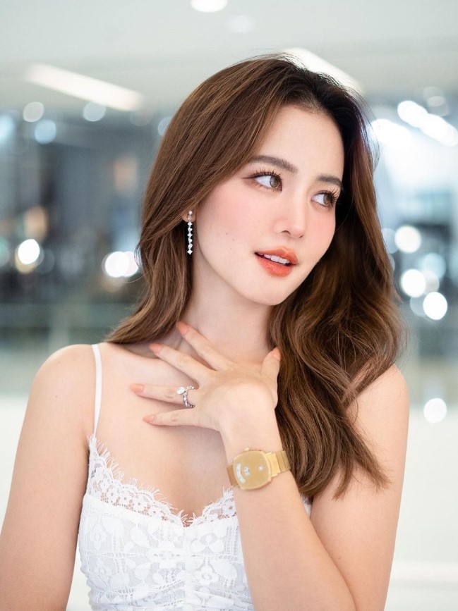 โบว์ เมลดา ดราม่า วิจารณ์ว่าหุ่นอ้วน