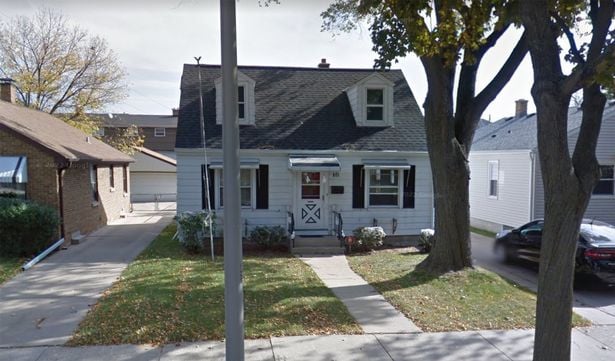 2 พี่น้อง หนีออกจากบ้าน หลังถูกทารุณ