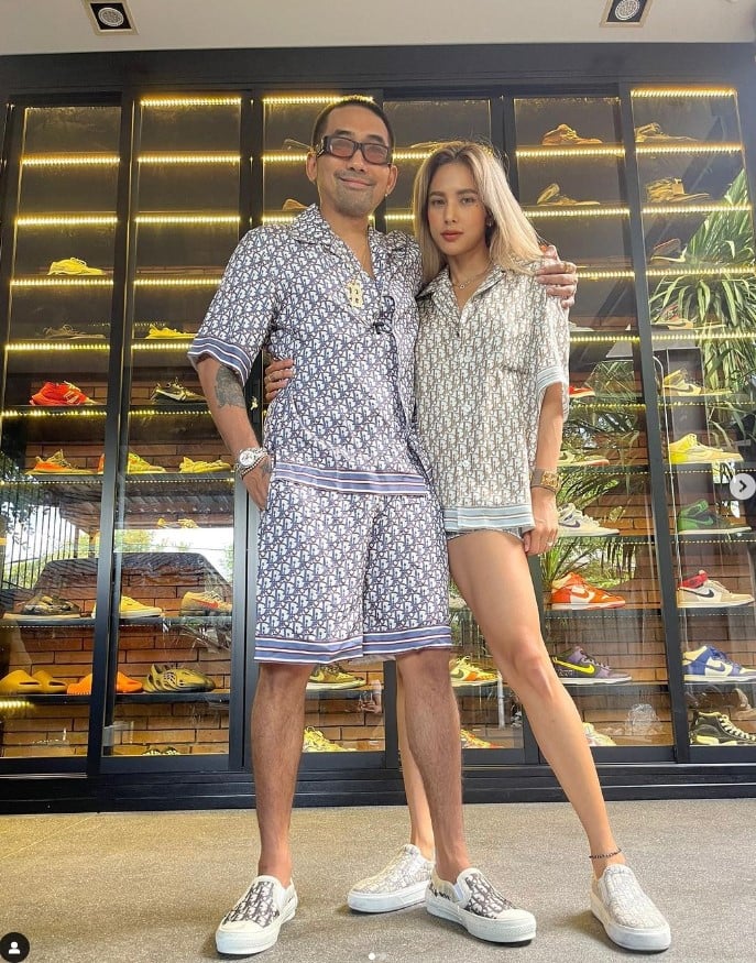 ความสัมพันธ์ อุ้ม บอล