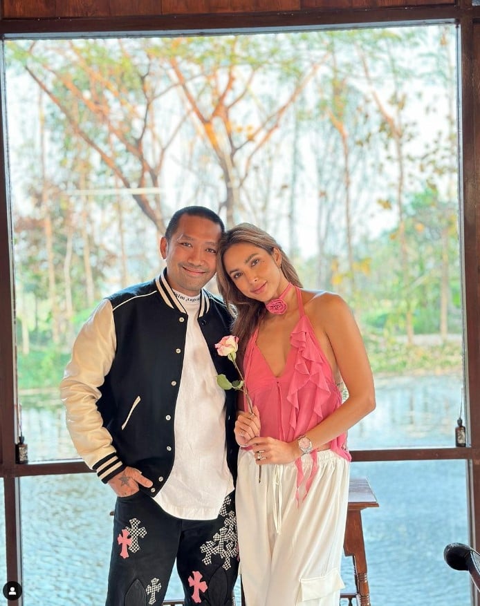 ความสัมพันธ์ อุ้ม บอล