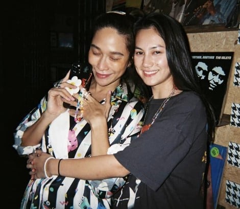 ความเห็นชาวเน็ต ดราม่า คลอดีน-พลอย สัมภาษณ์ปมนอกใจ