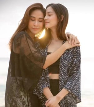 ความเห็นชาวเน็ต ดราม่า คลอดีน-พลอย สัมภาษณ์ปมนอกใจ