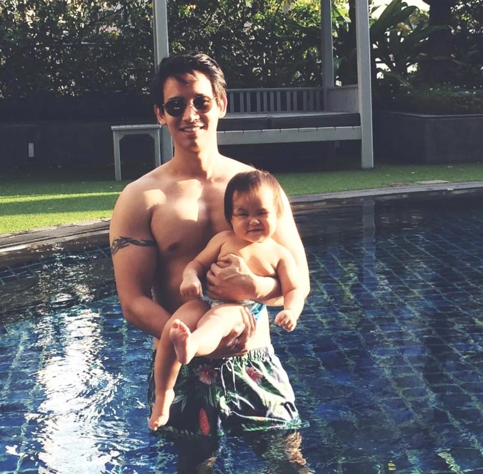 พิธา ลิ้มเจริญรัตน์ ประวัติ