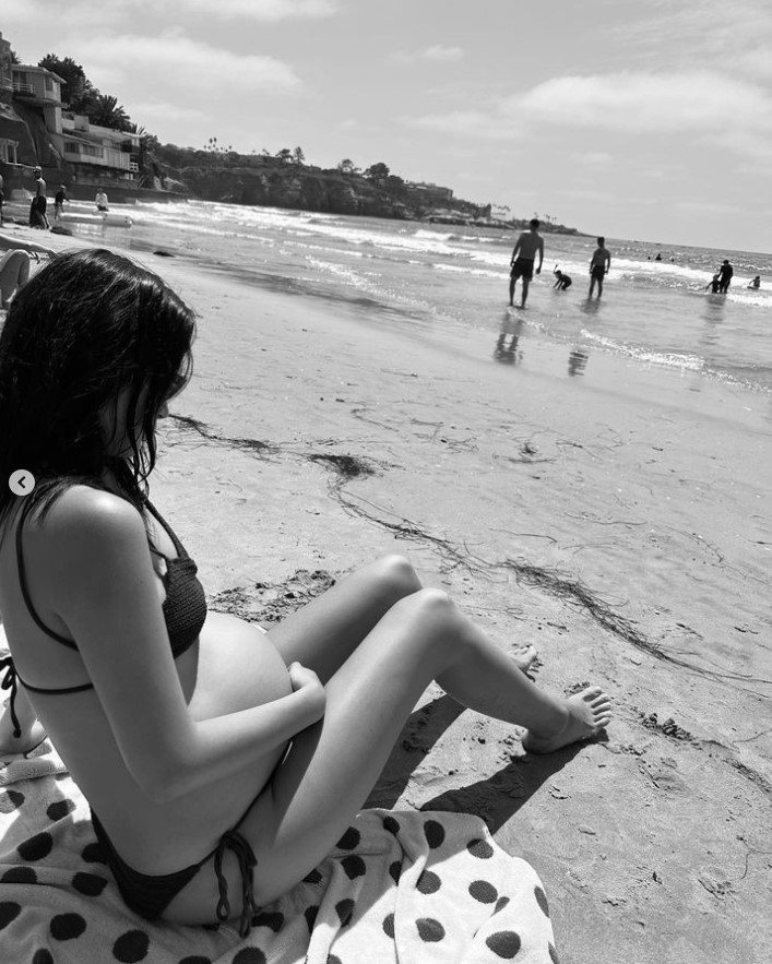 ฟ้า ยงวรี ท้องโต