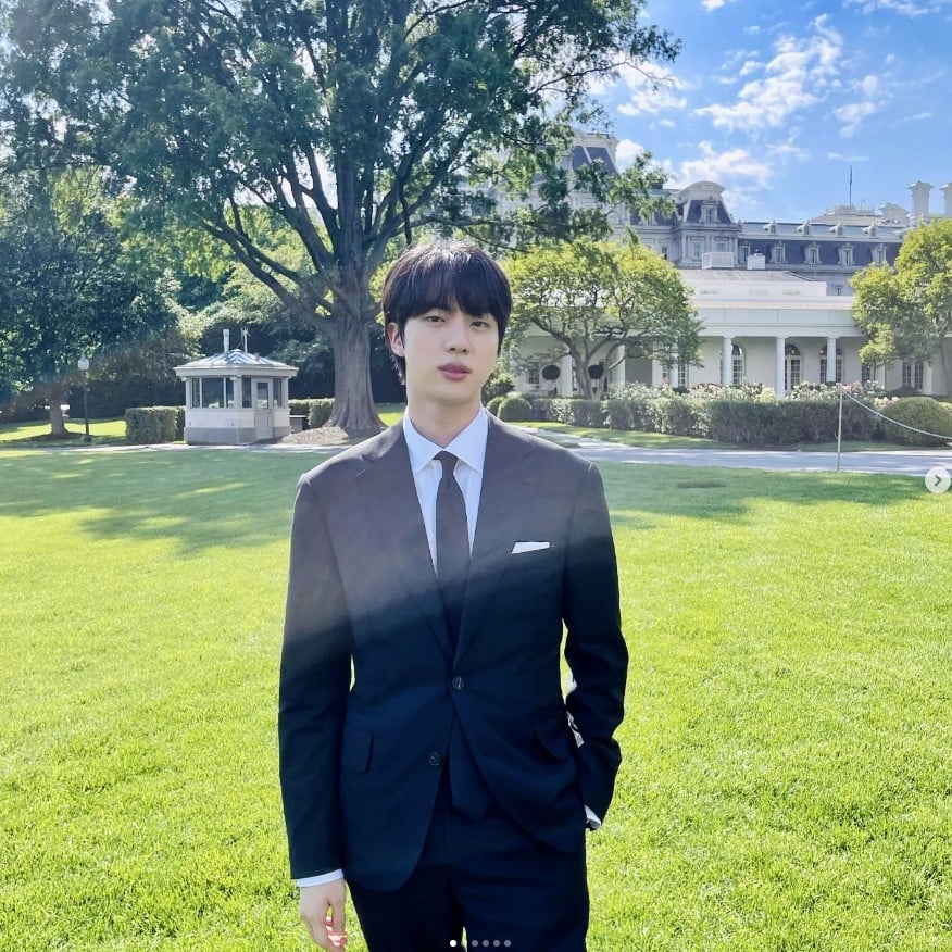 รูป จิน bts ช่วยคนโดนปล้น