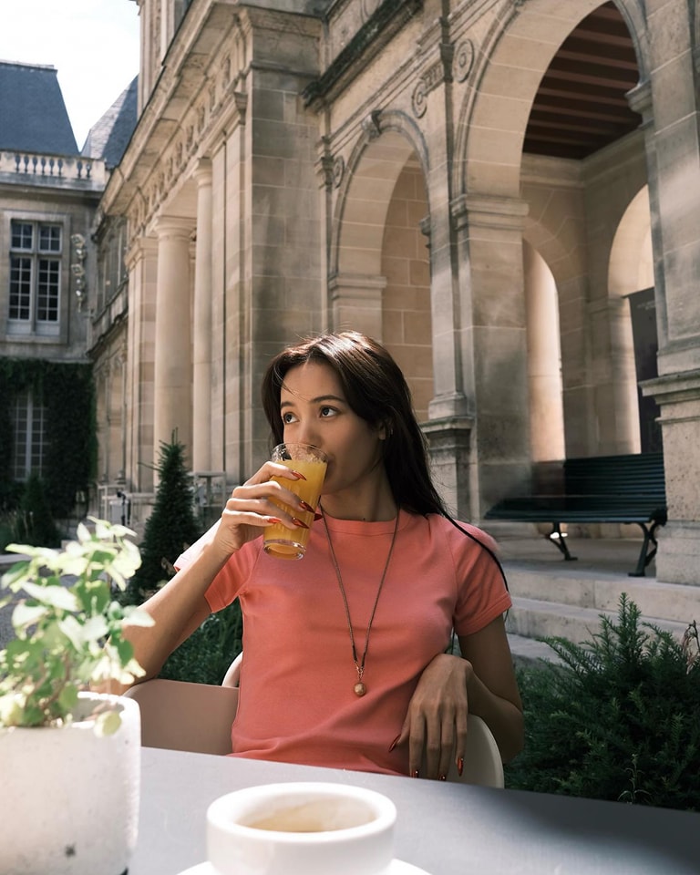 ลิซ่า blackpink เล็บส้ม ไอจี เฟสบุ๊ค