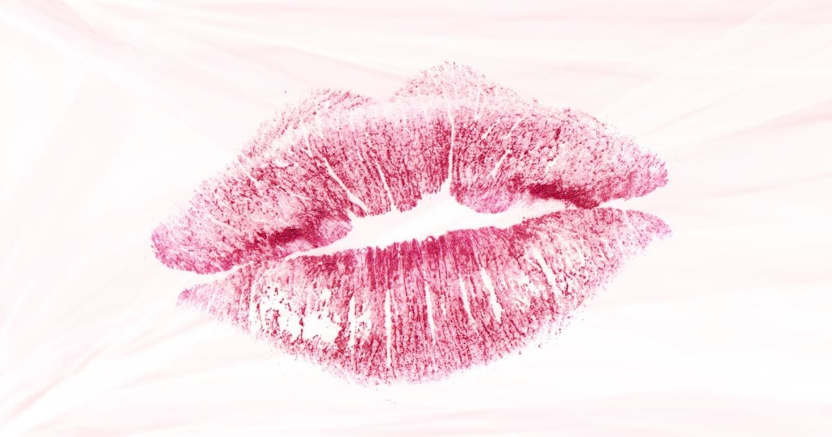 ประวัติ วันจูบสากล