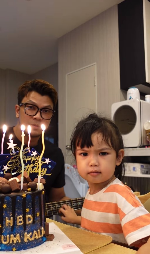 วันเกิด หนุ่ม กะลา 10 กรกฎาคม 2566 อายุครบ 42 ปี ร่วมกับลูกสาว