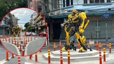 หุ่นยนต์ทรานฟอร์เมอร์ส โผล่กลางสี่แยก