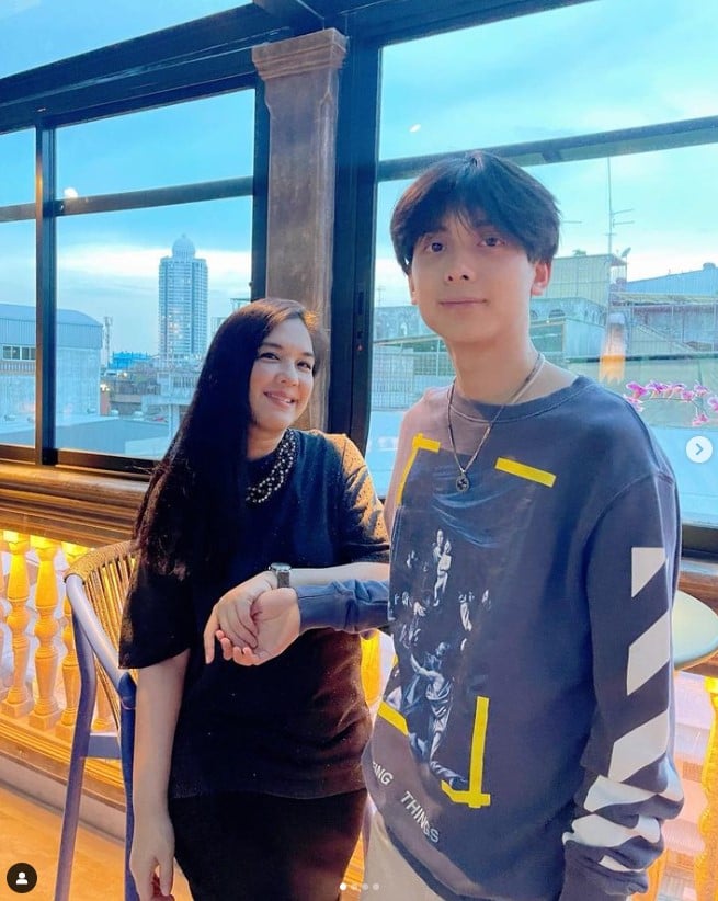 อชิ อชิรวัตติ์ ร้องไห้