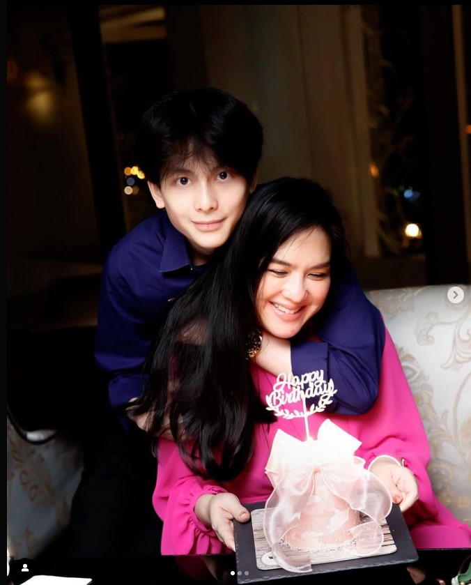 อชิ อชิรวัตติ์ ร้องไห้