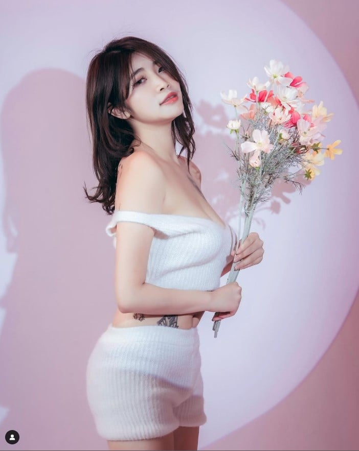 อลิซ หว่อง นางเอก AV