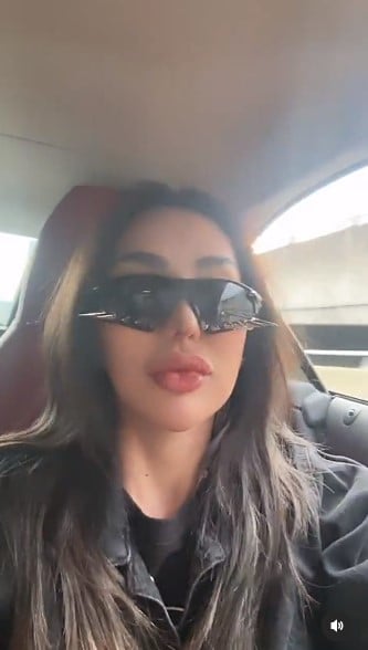 เบล บุษยา ไลฟ์สด ขับรถ เปิดเสื้อ