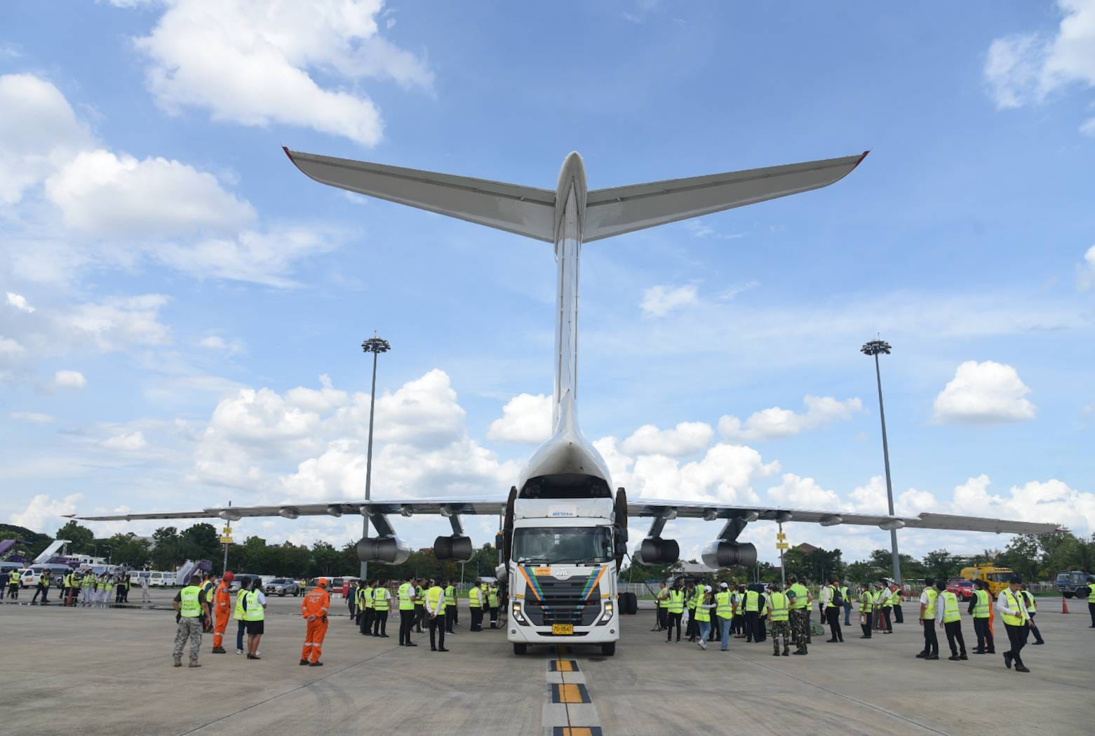 เลขเครื่องบิน พลายศักดิ์สุรินทร์