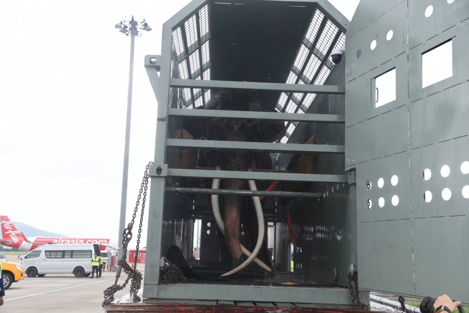 เลขเครื่องบิน พลายศักดิ์สุรินทร์