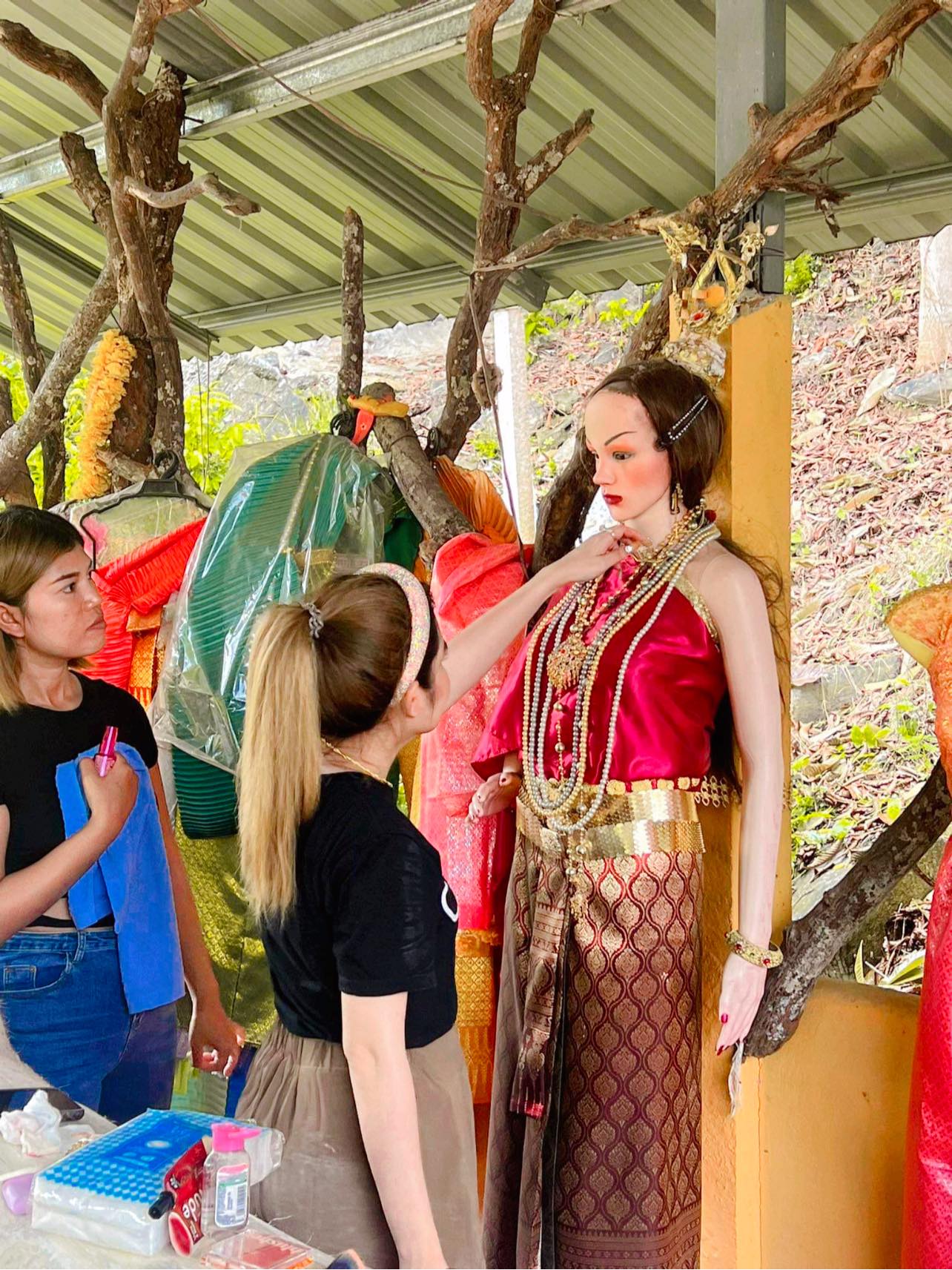 เลขเด็ด แม่น้ำหนึ่ง ทำผมแต่งหน้าให้แม่ตะเคียน 31 7 66