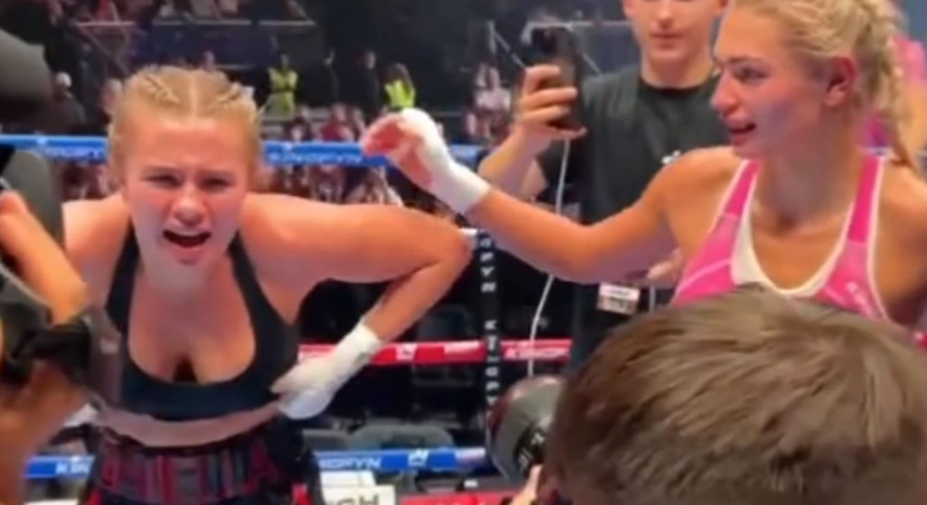 แดเนียลลา กำปั้นสาว โดนแบน