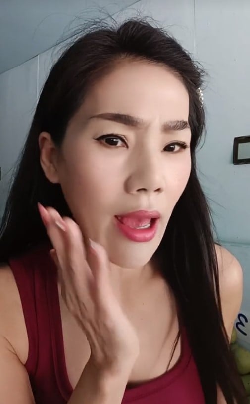แม่ฟร้อง หน้าสด