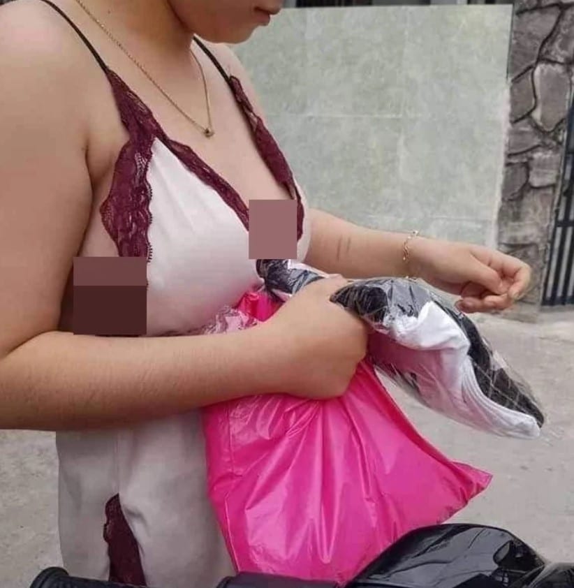 ไวรัล สาวลืมใส่กางเกงใน ไปรับของ